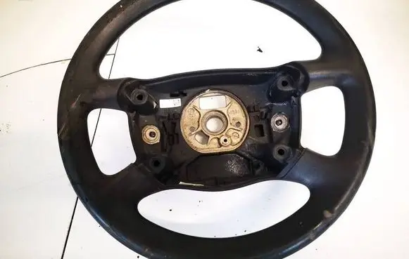 Audi A3 S3 8P Steering wheel 8e0000124 61612000b