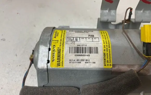 Volvo S40 Passenger airbag 601220700B 30615716 G2808050331425