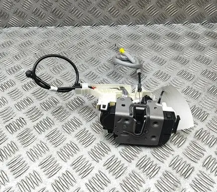 Mercedes-Benz Sprinter W907 W910 Front door lock A9077200300