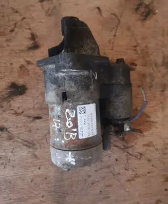 Opel Zafira B Starter motor 8980147432