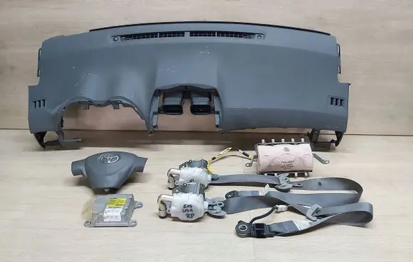 Toyota Corolla E140 E150 Dashboard