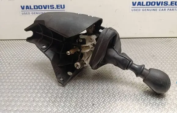 Opel Movano B Gear shifter/selector 8200744935 01432 1247