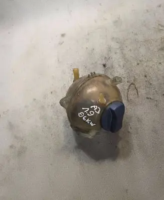 Audi A3 S3 8L Coolant expansion tank/reservoir 