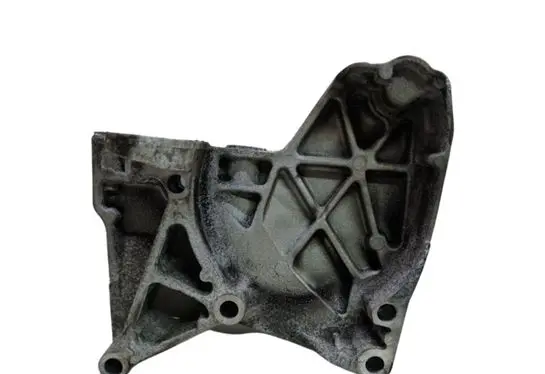 Nissan Qashqai Engine mounting bracket 8200633253