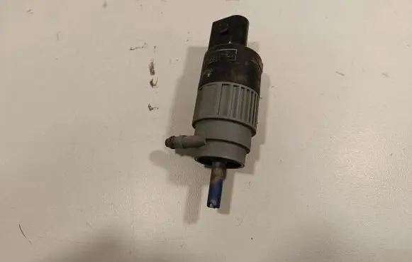 Jaguar XF X250 Windscreen/windshield washer pump