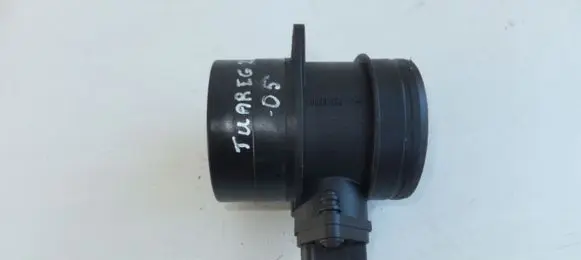 Volkswagen Touareg I Mass air flow meter 074906461 0281002461