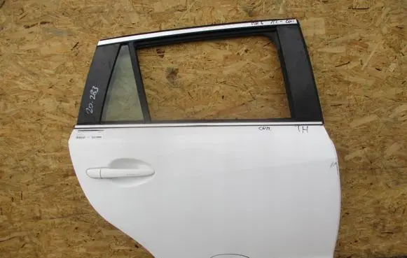 Mazda 6 Rear door
