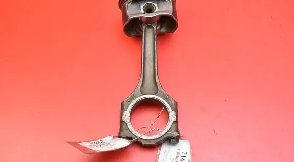 Volkswagen PASSAT B6 Piston 86L90