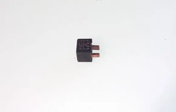 Audi A6 S6 C4 4A Other relay 443919578C