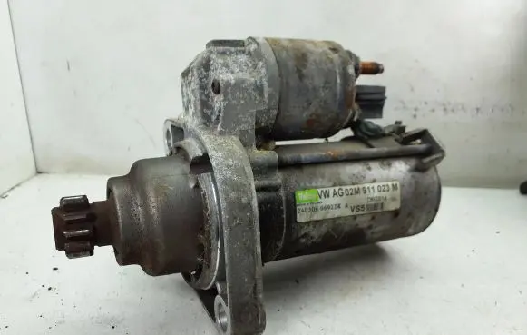 Volkswagen Touran I Starter motor 02M911023M 2403040692DK