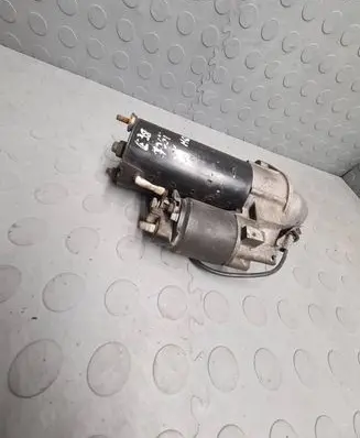 BMW 7 E38 Starter motor 1729982