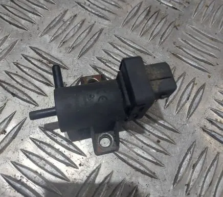 Renault Megane III Turbo solenoid valve 8200762162