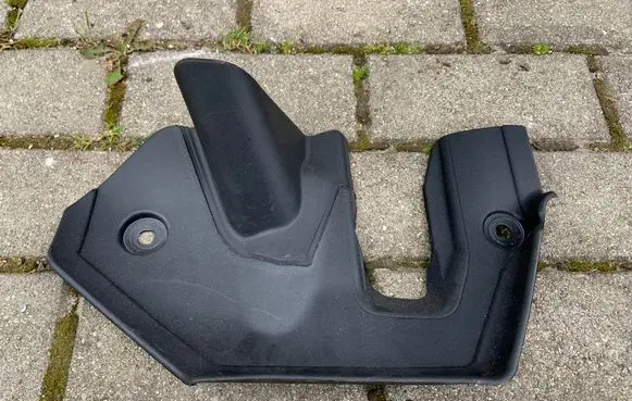 Steering wheel column trim