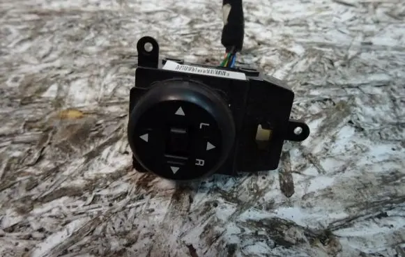 KIA Rio Other switches/knobs/shifts 93530-1W001