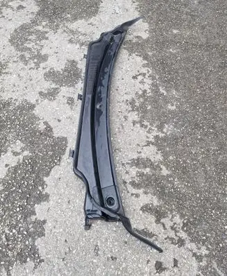 Dodge Durango Wiper trim 55112907AF