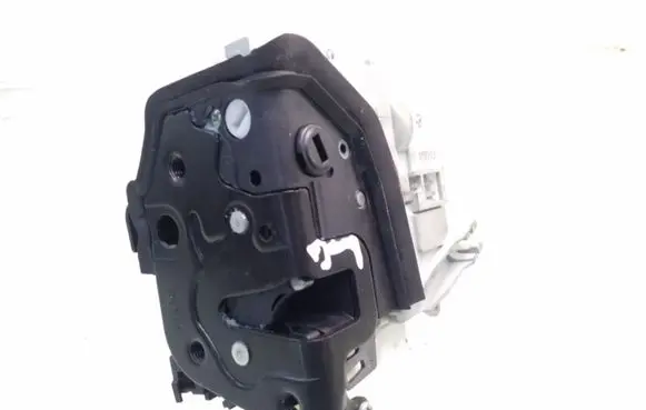 Audi Q5 SQ5 Rear door lock 8K0839015F