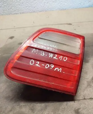 Mercedes-Benz E W210 Tailgate rear/tail lights A2108202464