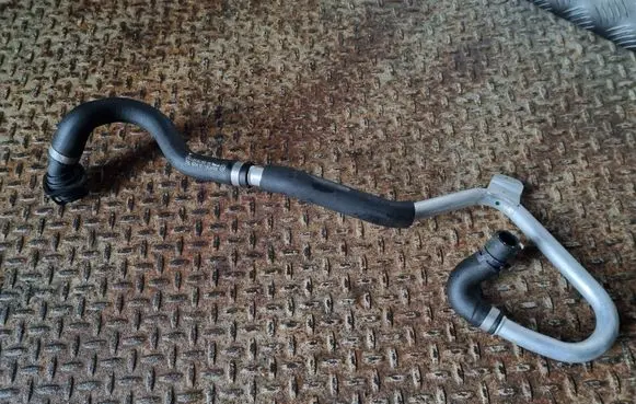 Mercedes-Benz C W205 Engine coolant pipe/hose A2058302802