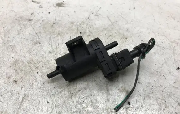 Renault Trafic II (X83) Turbo solenoid valve 8200762597