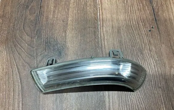 Volkswagen Golf VI Mirror indicator light 1K0949101