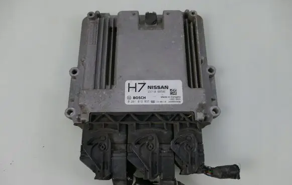 Nissan Qashqai Engine control unit/module 23710BB58E