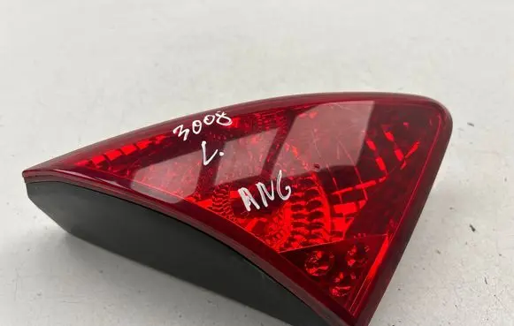 Peugeot 3008 I Tailgate rear/tail lights 26039010