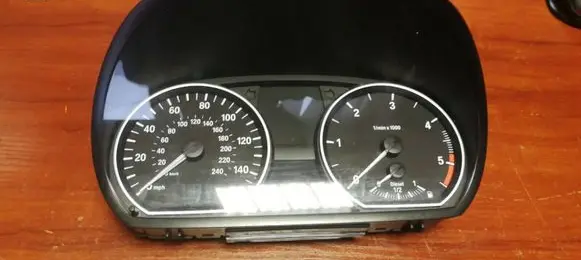 BMW 1 E81 E87 Speedometer (instrument cluster) 9187047