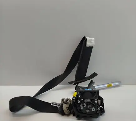 Nissan X-Trail T32 Front seatbelt 0643390