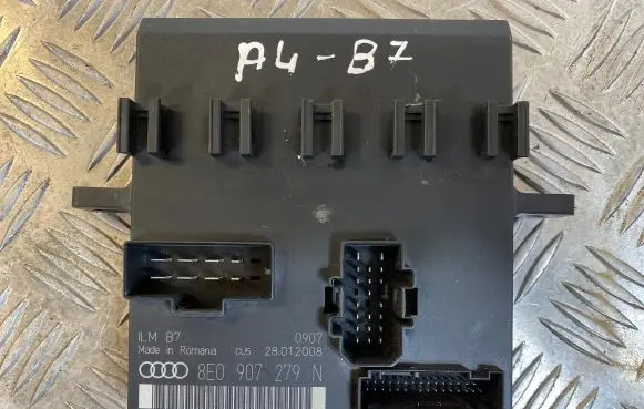 Audi A4 S4 B7 8E 8H Comfort/convenience module 8E0907279N