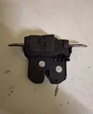 BMW 1 F20 F21 Loading door lock 5124 A080105 7248075