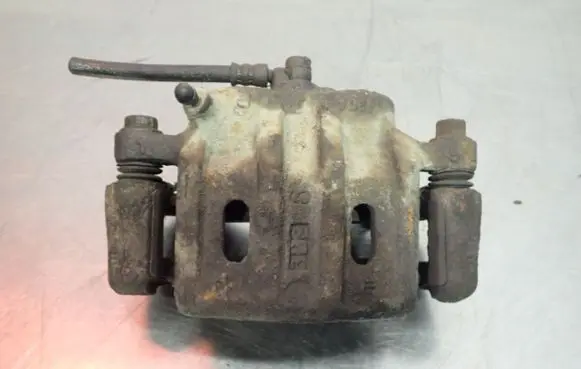 Mitsubishi Outlander Front brake caliper