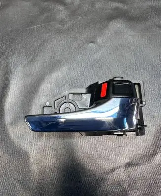 Toyota Hilux VIII Front door interior handle 692050K130C0 692050T010
