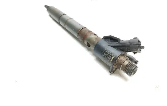 Volvo V40 Fuel injector 31303238 0445111124 0445116016