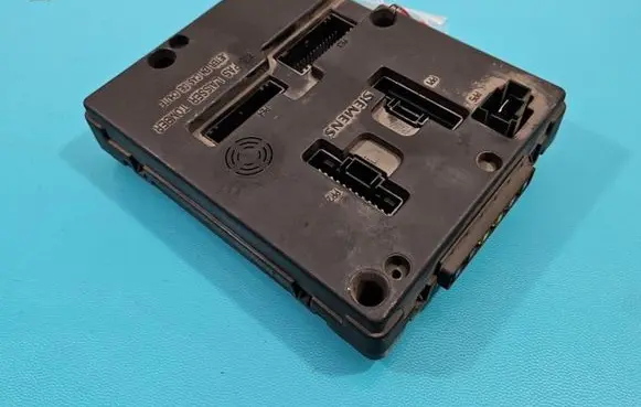 Renault Scenic I Central body control module 8200029342B IMPRK1373082