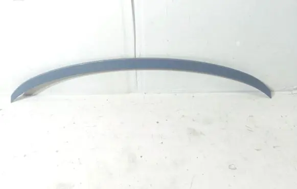 Tailgate/trunk spoiler