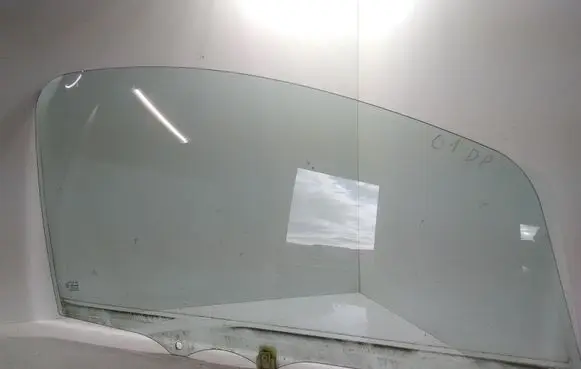 Citroen C1 Front door window glass four-door