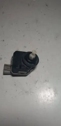 Volkswagen Golf IV Headlight level adjustment motor 007878
