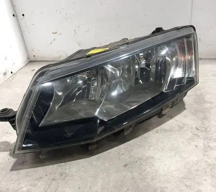 Skoda Octavia Mk3 (5E) Headlight/headlamp 5E2941015