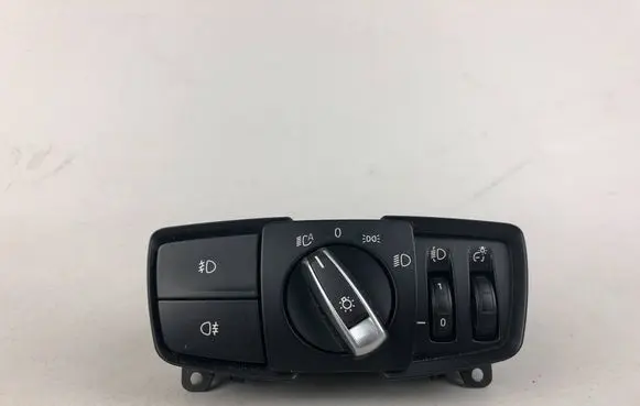 BMW 2 F45 Light switch 9865814