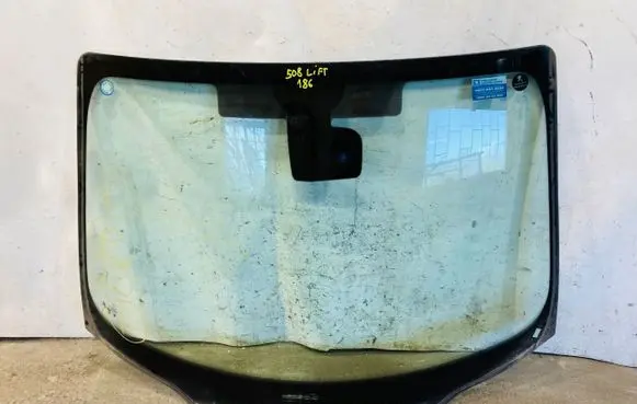 Peugeot 508 Front windscreen/windshield window 
