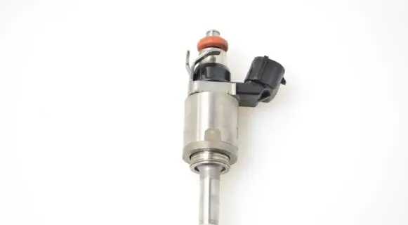 Mazda CX-5 Fuel injector PE0113250C