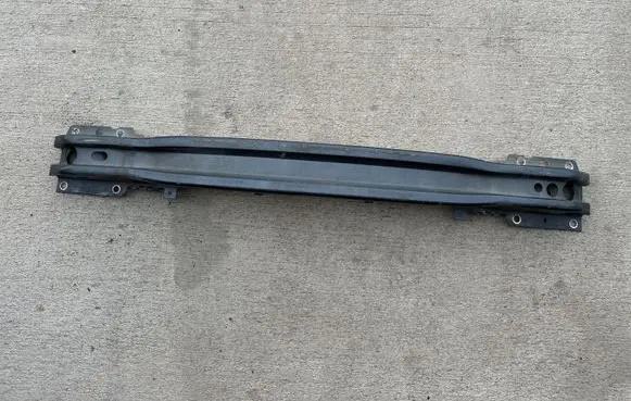 Volvo V70 Front bumper cross member