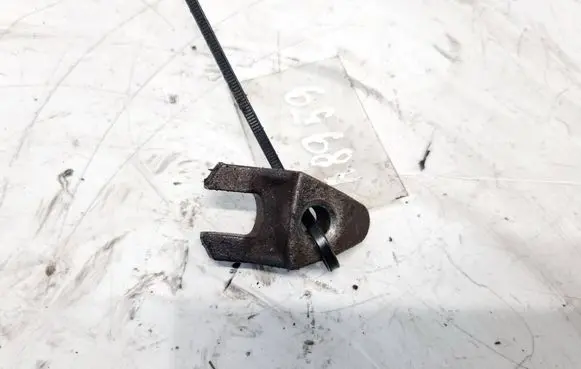 Ford Focus Fuel Injector clamp holder 