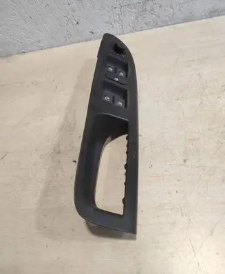 Volkswagen PASSAT B6 Electric window control switch