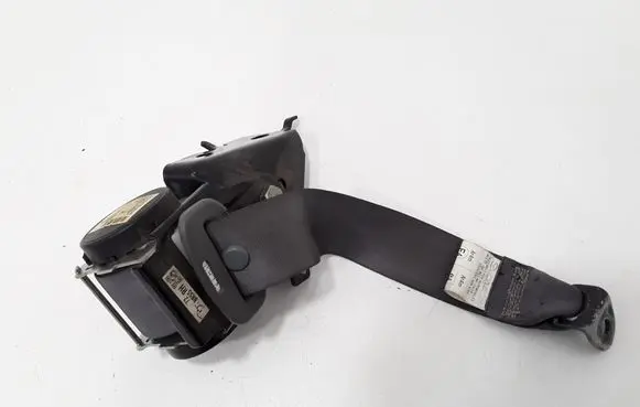 Mazda 3 I Rear seatbelt 6070216