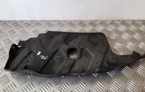 KIA Sorento Engine splash shield/under tray