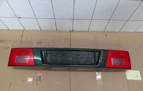 Seat Alhambra (Mk1) Tailgate/trunk spoiler 7m3945257a