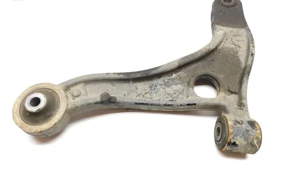 Nissan NV400 Front lower control arm/wishbone