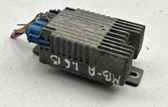 Mercedes-Benz A W168 Coolant fan relay A0275458032