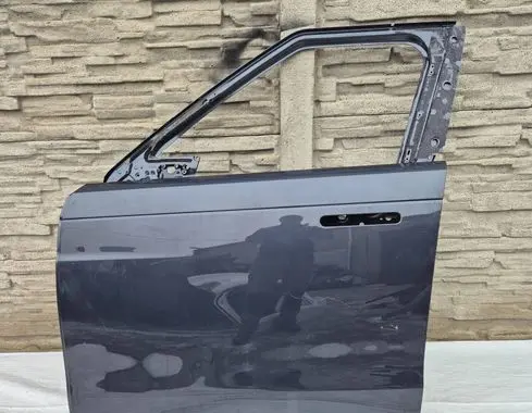 Land Rover Range Rover Sport L461 Front door M8E2211B03AA